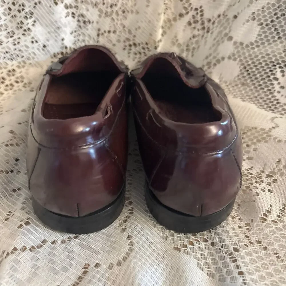 G.H. Bass & Co. Weejuns Men's US 9 Dark Burgundy Kiltie Tassel Loafer Shoes